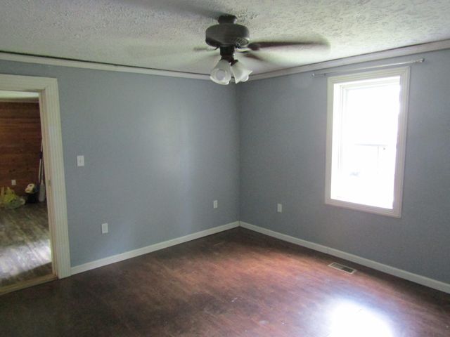 27 Charter Oaks Drive, Gray, KY 40734