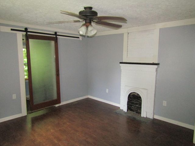 27 Charter Oaks Drive, Gray, KY 40734