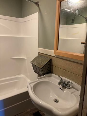 27 Charter Oaks Drive, Gray, KY 40734