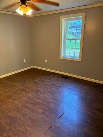 27 Charter Oaks Drive, Gray, KY 40734