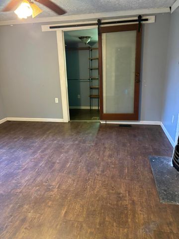 27 Charter Oaks Drive, Gray, KY 40734