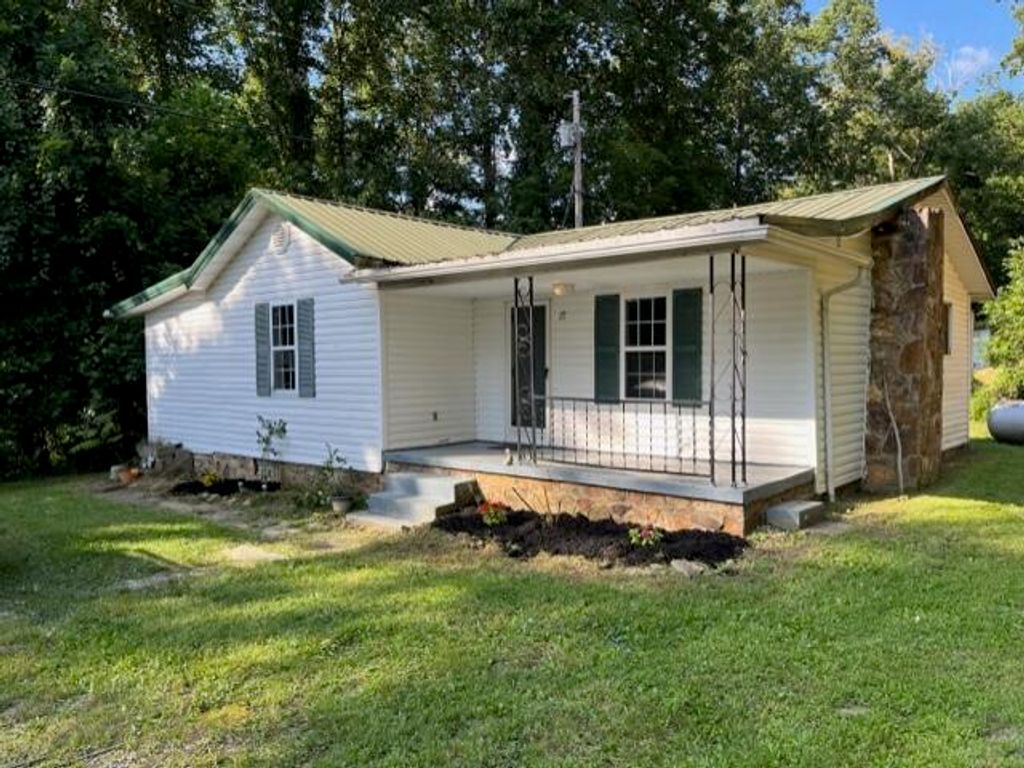 27 Charter Oaks Drive, Gray, KY 40734