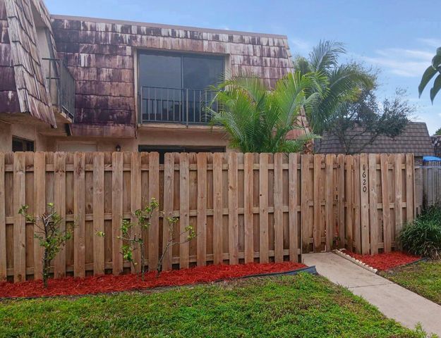 1620 Forest Lakes Circle D, West Palm Beach, FL 33406