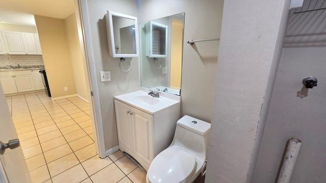 1620 Forest Lakes Circle D, West Palm Beach, FL 33406