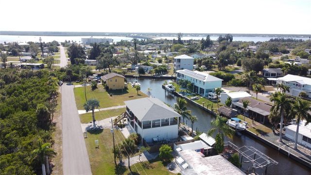 4271 HOLLIS AVENUE, Port Charlotte, FL 33953