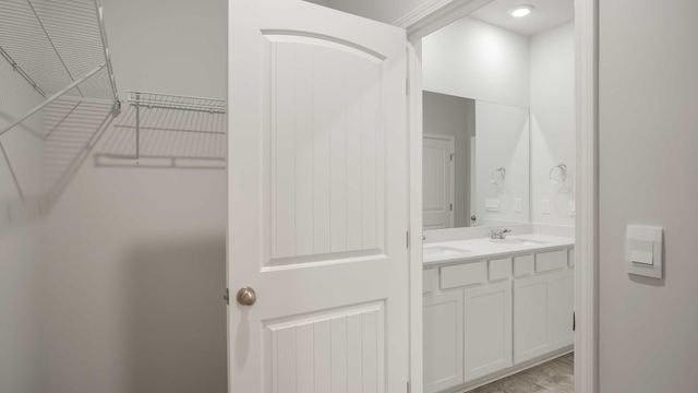 8080 Jude Dr, White House, TN 37188