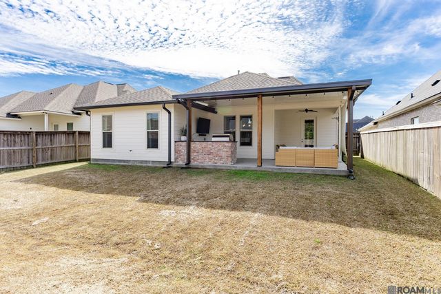 36388 Belle Reserve Ave, Geismar, LA 70734