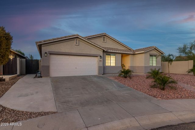 6404 W BLACK HILL Road, Phoenix, AZ 85083