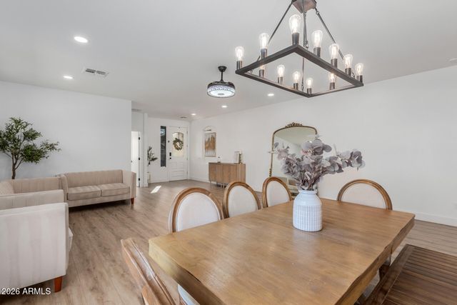 6404 W BLACK HILL Road, Phoenix, AZ 85083