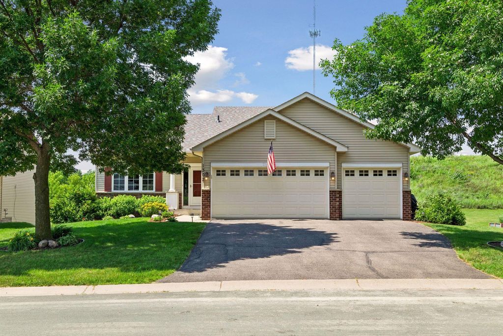1302 Prairie Street NW, Montgomery, MN 56069 — exterior