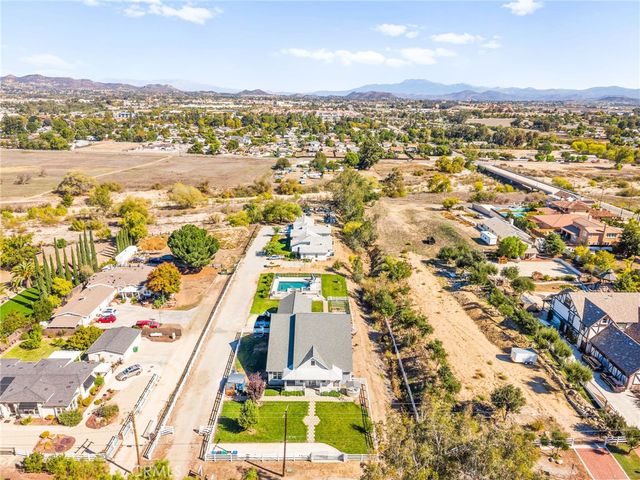 24940 Hayes, Murrieta, CA 92562