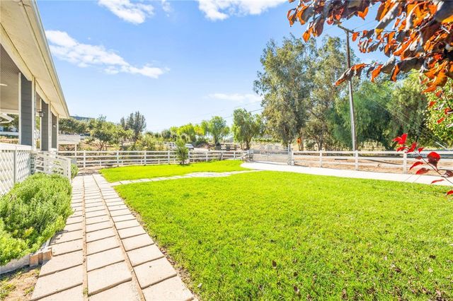24940 Hayes, Murrieta, CA 92562