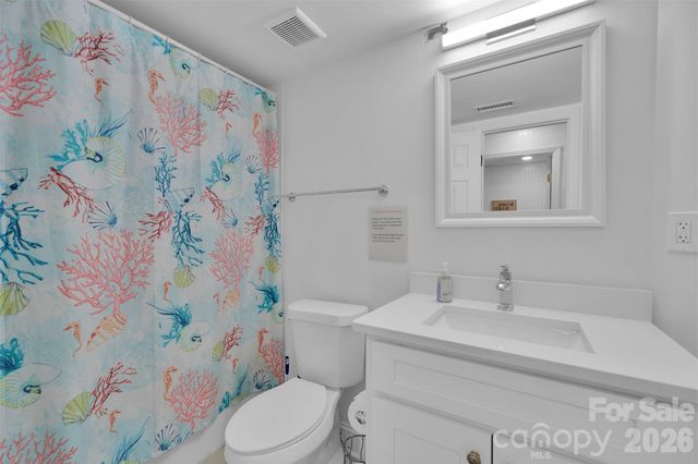 301 Hillandale Drive, Charlotte, NC 28270