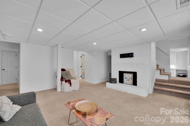 301 Hillandale Drive, Charlotte, NC 28270