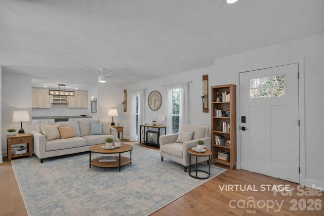 301 Hillandale Drive, Charlotte, NC 28270