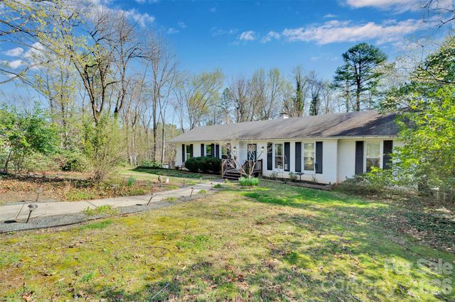 301 Hillandale Drive, Charlotte, NC 28270