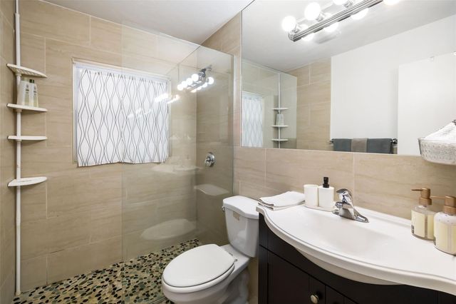 4001 GROVELAND AVENUE, Sarasota, FL 34231
