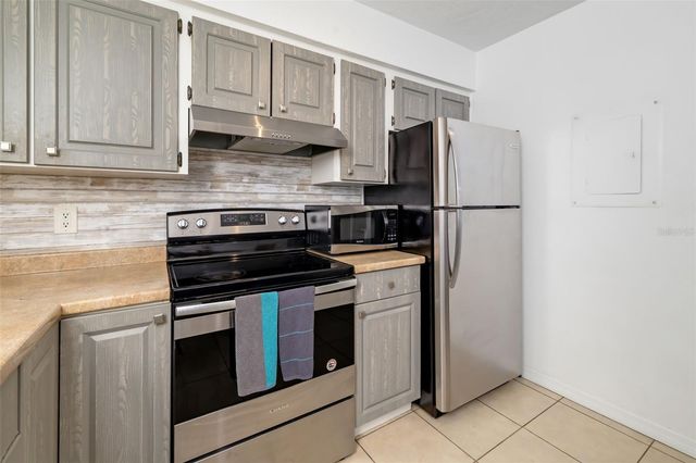4001 GROVELAND AVENUE, Sarasota, FL 34231