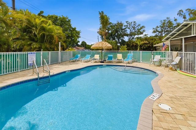 4001 GROVELAND AVENUE, Sarasota, FL 34231