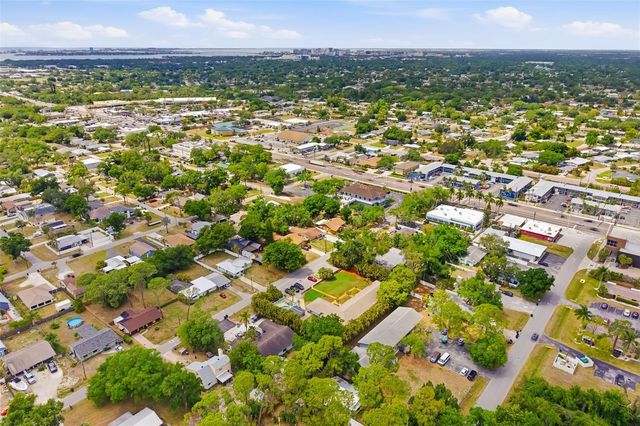 4001 GROVELAND AVENUE, Sarasota, FL 34231
