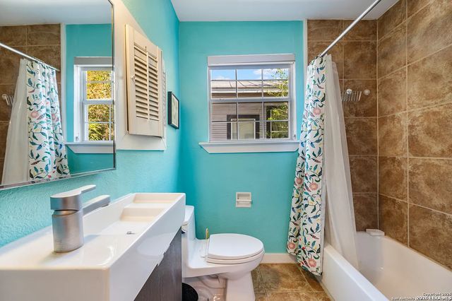 513 W Rosewood Ave, San Antonio, TX 78212