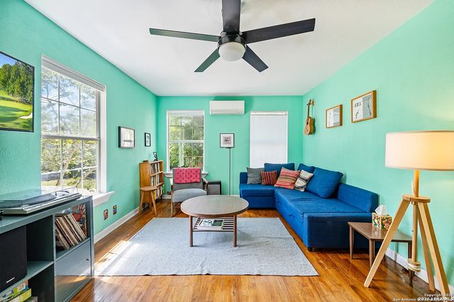 513 W Rosewood Ave, San Antonio, TX 78212