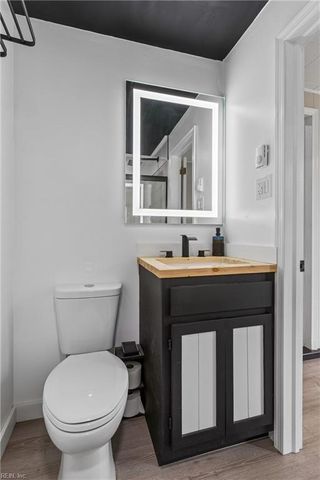 50 Bunting LN, Poquoson, VA 23662