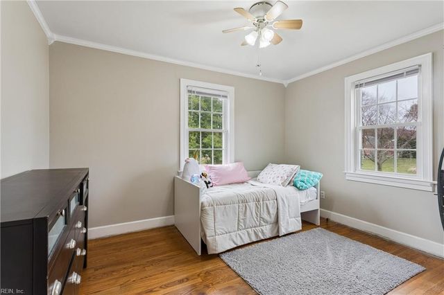 50 Bunting LN, Poquoson, VA 23662