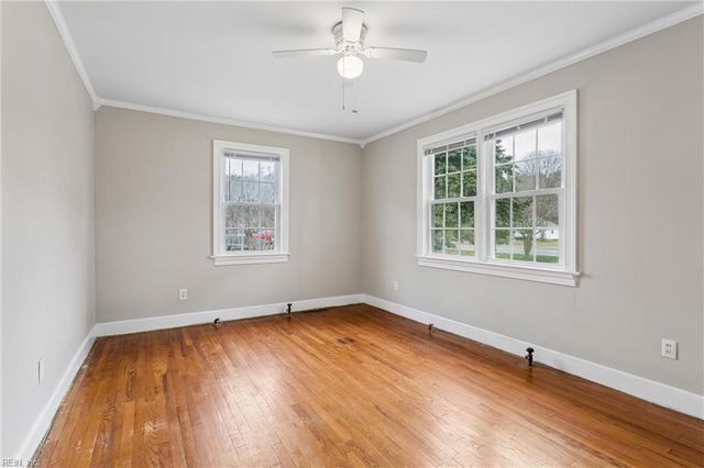 50 Bunting LN, Poquoson, VA 23662