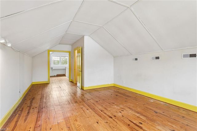 50 Bunting LN, Poquoson, VA 23662