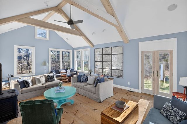 9 Towhee Lane, Truro, MA 02666