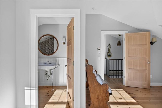 9 Towhee Lane, Truro, MA 02666