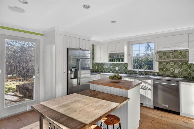 9 Towhee Lane, Truro, MA 02666