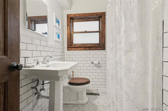 6357 Highway Mm, House Springs, MO 63051