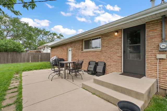 3317 W 78th Avenue, Merrillville, IN 46410