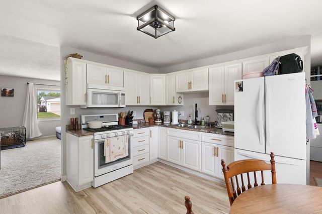 3317 W 78th Avenue, Merrillville, IN 46410