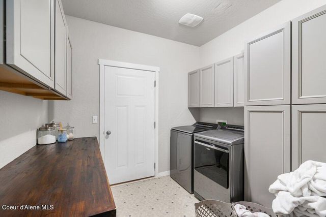 6697 W Irish CIR, Rathdrum, ID 83858