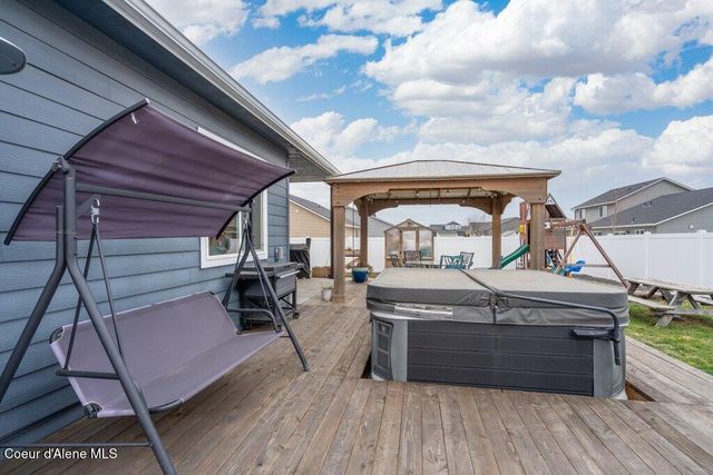 6697 W Irish CIR, Rathdrum, ID 83858