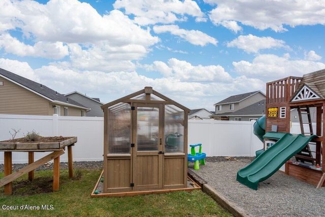 6697 W Irish CIR, Rathdrum, ID 83858