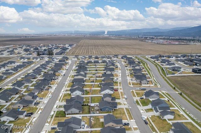 6697 W Irish CIR, Rathdrum, ID 83858