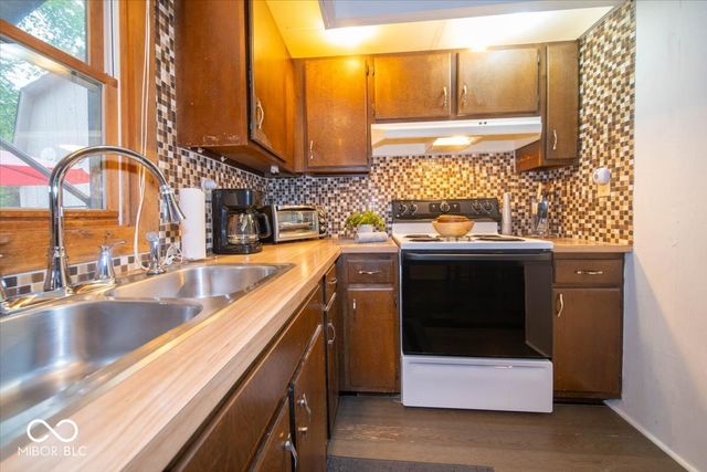 117 Cottonwood Drive, Cicero, IN 46034