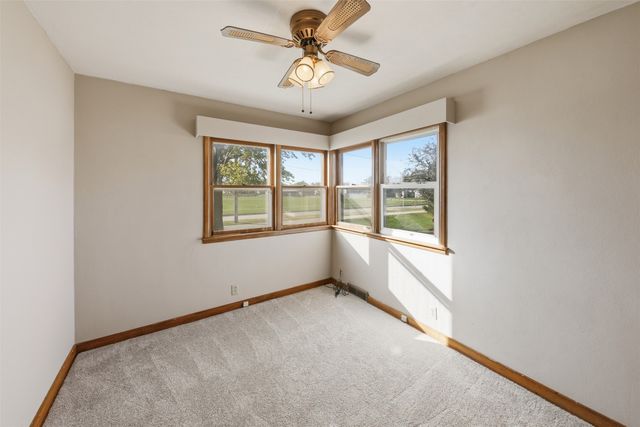 2710 Mckinley Street, Perry, IA 50220