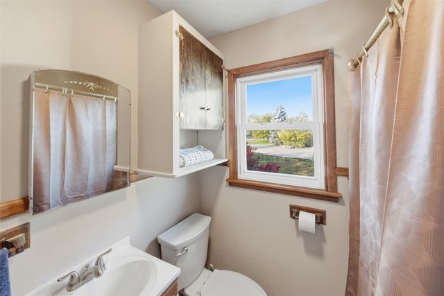 2710 Mckinley Street, Perry, IA 50220