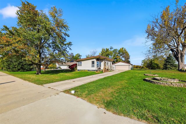 2710 Mckinley Street, Perry, IA 50220