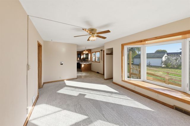 2710 Mckinley Street, Perry, IA 50220