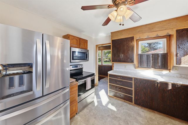 2710 Mckinley Street, Perry, IA 50220