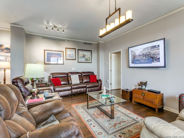 1 Towers Park Ln Apt 1617 1618, San Antonio, TX 78209