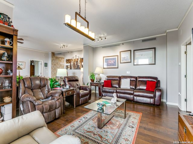 1 Towers Park Ln Apt 1617 1618, San Antonio, TX 78209