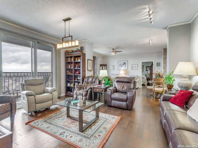 1 Towers Park Ln Apt 1617 1618, San Antonio, TX 78209