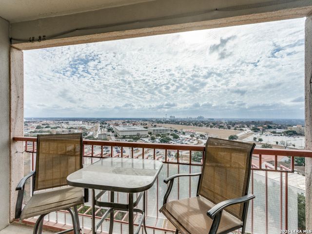 1 Towers Park Ln Apt 1617 1618, San Antonio, TX 78209